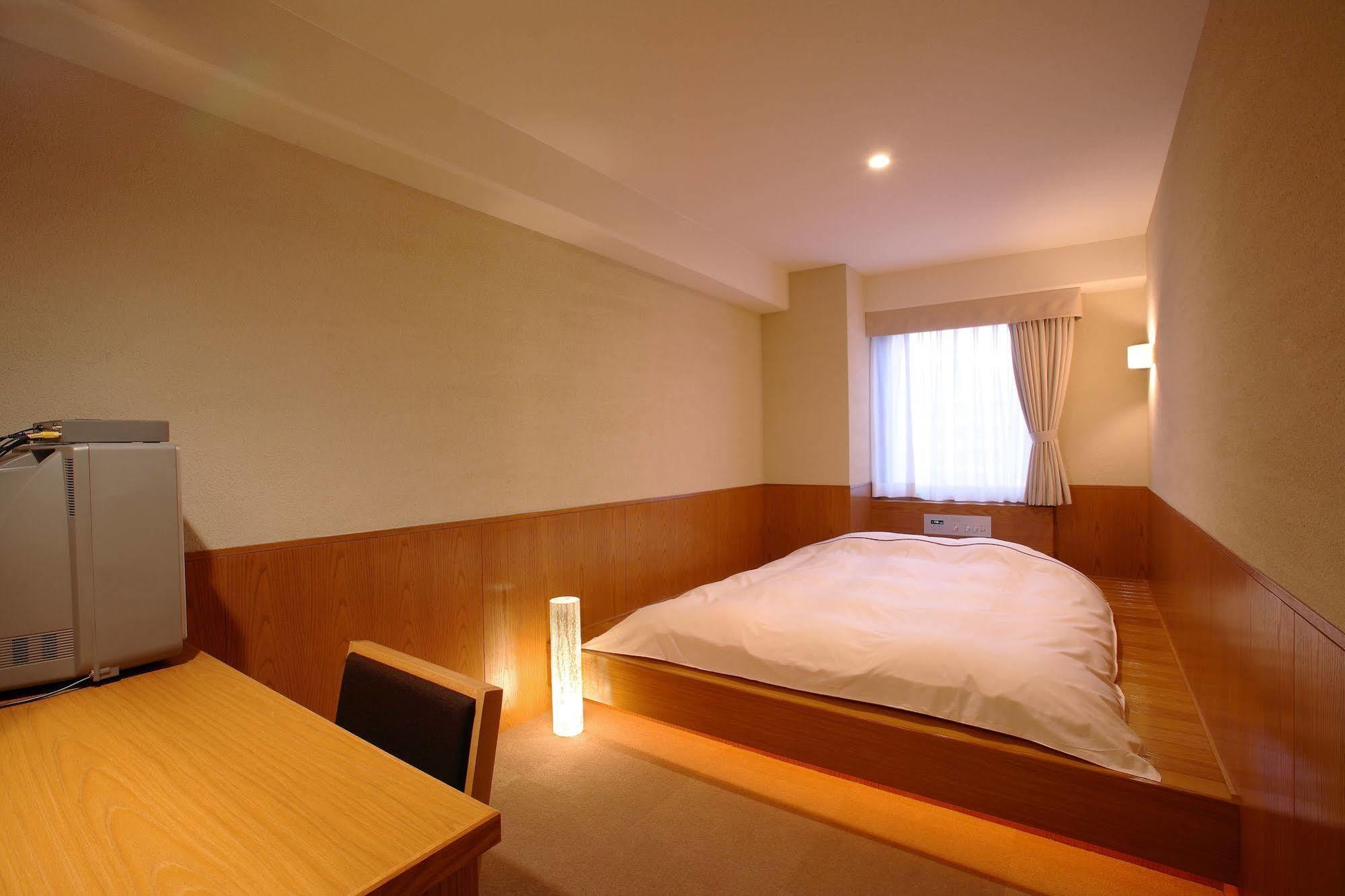 Okayama View Hotel Zewnętrze zdjęcie
